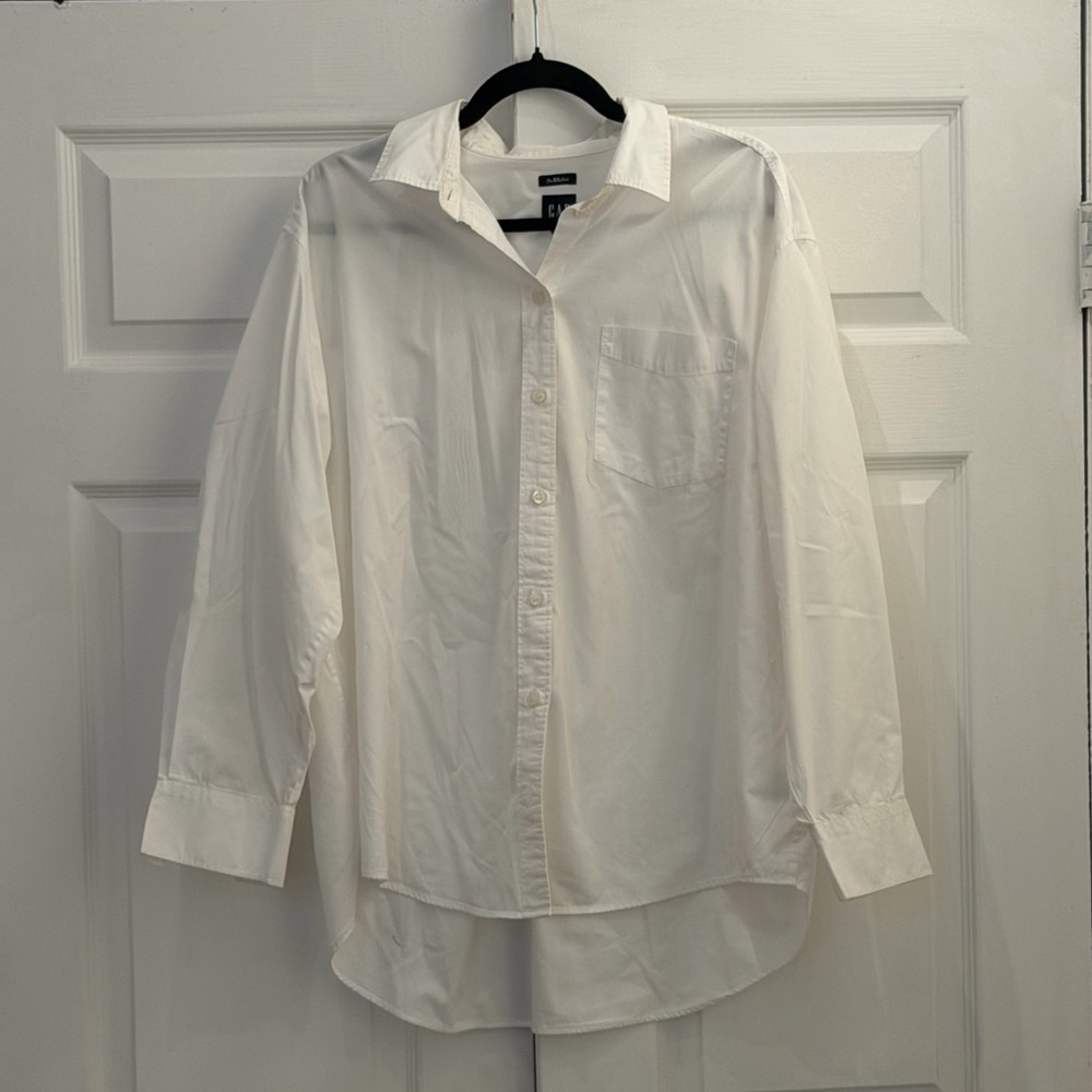 GAP White Button Down Shirt